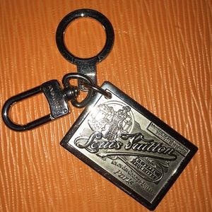 Louie Vuitton key chain .Paris in excellent shape.